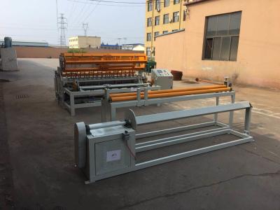 China Draht Mesh Fence Making Machine vor geraderichten des Rollen5mm zu verkaufen