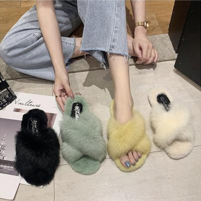 China Winter Slippers Lightweight Hot Selling Indoor Fluffy Flat Shoes For Women for sale