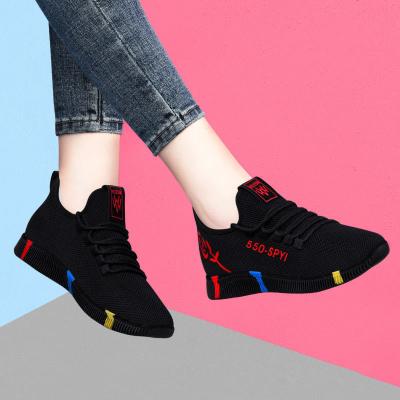 China Women's flat shoes low top running shoes new sports lightweight women's casual shoes net top fashion trend for sale