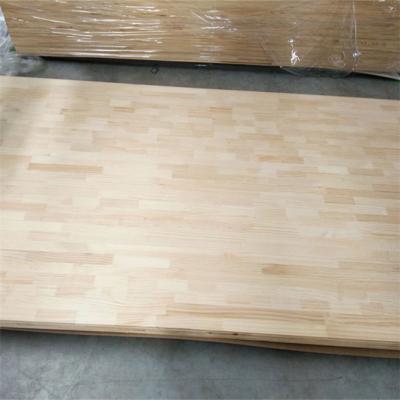 China New Zealand pine factory direct sale furniture s4s timber chilli pine lumber poplar finger common board for sale