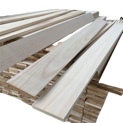 China Solid wood wholesale price traditional paulownia plank for sale