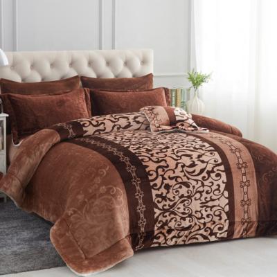 China 100% Polyester PASSIONATE Material Luxury Brand Fleece Bedding Set Comforter 4 Pcs Set for sale