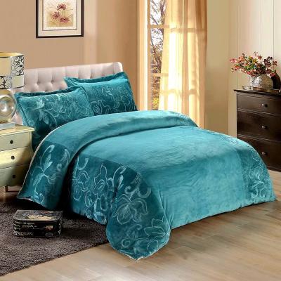 China 100% Polyester Flannel Fleece and Solid 3d Home High Quality Sherpa Embossed Comforter Comforter Set for sale