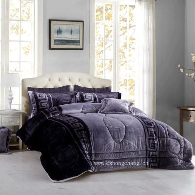 China New Design 100% Polyester Material Flannel Sherpa Comforter Home Bedding Set Luxurious for sale