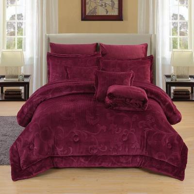 China New design hongchang home changshu luxury 8pcs 100% polyester embossed flannel comforter set for sale