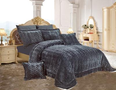 China Home Application And Adults Age Grade Flannel Sherpa Home Comforter Set Luxurious for sale