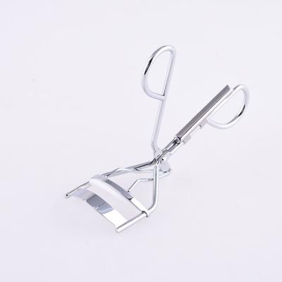 China Professional Non-Specific Curved Eyelash Curler Whips Silicone Protective Eyelash Curler Clip Premium Beauty Makeup for sale