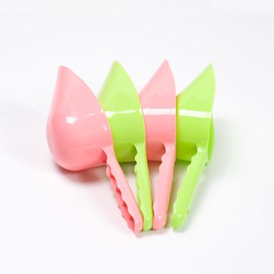 China High Quality Wholesale Viable PP Dog Food Spoon Dog Food Scoop Cat Scoop Pet Measure Shovel for sale