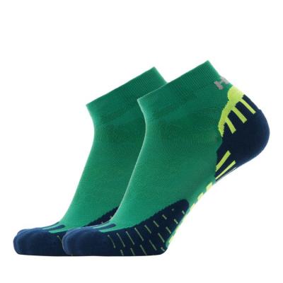 China Custom Men's High Quarter Performance Breathable Thin Nylon Spandex Ankle Sports Running Socks Compression for sale