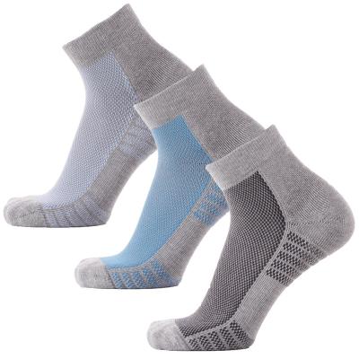 China 2022 Women's Bulk Quality Breathable Amazing Socks Wholesale Sporty Quarter Sock From China In 3 Pairs Per Pack for sale