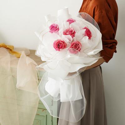 China Top Mesh Waterproof Lotus Leaf Mesh Flower Wrapping Mesh Florist Bouquet Gift Sale Packaging for sale