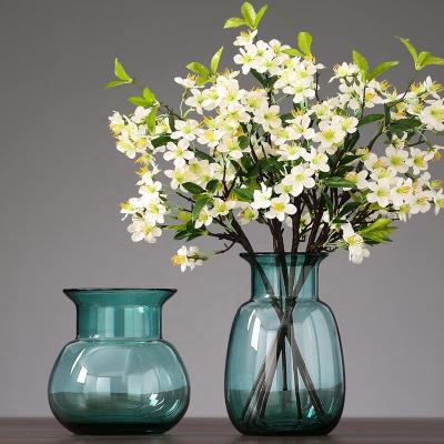 China Nordic Home Decoration Europe Style Unique Glassware Europe Colored Hand Blown Glass Vase for sale