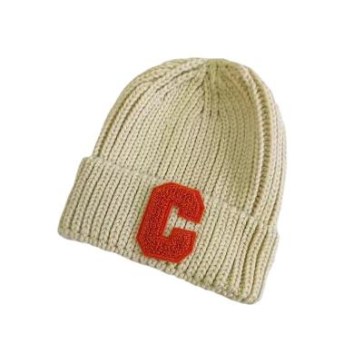 China COMMON High Quality Warm Women Beanies Fashion Hat Cloth Batch Letter C Winter Wool-acrylic Knitted Hats for sale