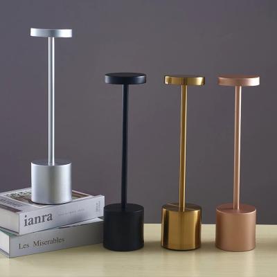 China Modern Metal Base Art Living Room Creative Fashion Shapes Led Design Bar Gold Guangdong Hotel Side Table Lamp For Study Office for sale