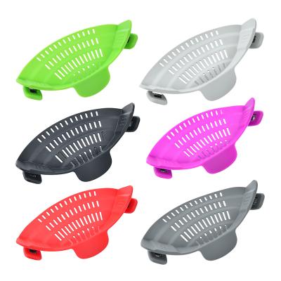 China RAYBIN Sustainable Kitchen Custom Draining Clip On Colander Fits Silicone Strainer For Fruit Vegetable for sale