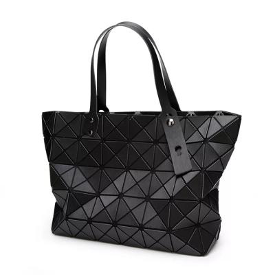 China Comfortable Geometric PU Leather Multifunctional Women's Matte Lattice Glossy Purses Bag for sale