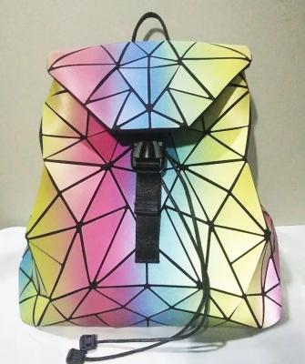 China American Hot Selling Geometry Rucksack Rucksack Rainbow Vinyl Backpack Summer Holographic Polyester Drawstring Bag Waterproof for sale