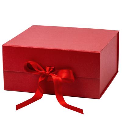 China Recyclable In Stock Red Bridesmaid Gift Box 8*8*4INCHcaja de regalo Para new bride wedding gift box flower joyasmagnetic gift box for sale