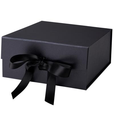 China Recyclable in stock pure black regalo OEM luxury folding carton cajas gift box Para for sale