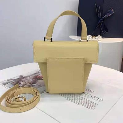 China New Fashion Designer Summer Small Genuine Leather Shoulder Bags Cross Body Bags Stretch Horseshoe Handbags for sale