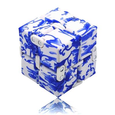 China ABS Plastic Environmental Protection Infinity Cube Moving Person Toy, Stress and Worry Relief Mini Preschool Toys, Killing Time Cool Moving Person Toy Cube for ADD/ADHD/OCD for sale