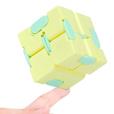 China Plastic Infinity Cube Busy ADHD Anxiety Relief Toy Stress and Infinity Cube Desktop Toy, Mini Cube Toys for Kids and Adults for sale