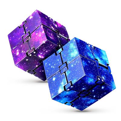 China Plastic Infinite Cube Relaxing Unlimited Toys, Autism and ADHD Relief Toys, Hand Held Puzzles for Adult Children for sale