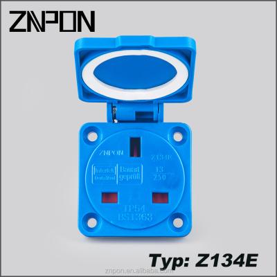 China ZNPON Z134E 13A 250V IP54 Industrial Waterproof Portable Outdoor Outlet Outlet for sale