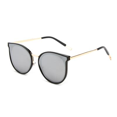 China Movie Lenses High Quality Vintage Quality Fashion Luxury Metal Colors Polarized Sunglasses For Women for sale