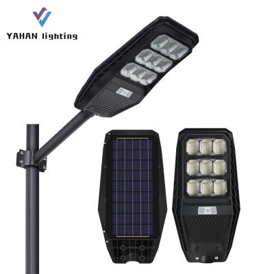 China ROAD Best Price Outdoor Ip65 Waterproof 100 200 300 W Integrated All In One Solar LED Street Light for sale