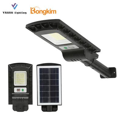 China Outdoor Waterproof IP65 High Quality SMD ROAD 20w Integrated Solar AIO LED Street Light for sale