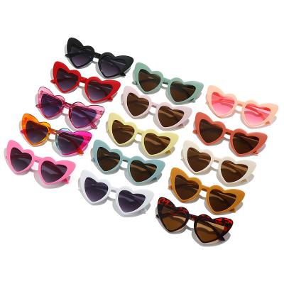 China Cute Fashion Design Pink Heart Shape Girls Sunglasses Children Love Heart Sunglasses for sale