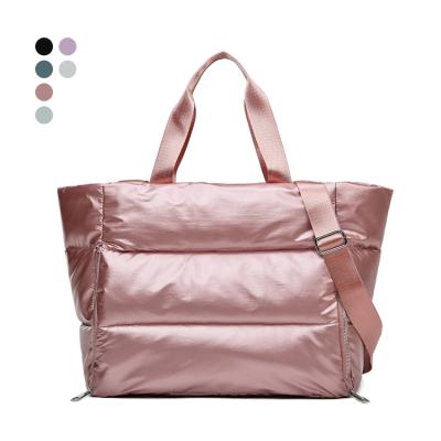 China High Quality Outdoor Waterproof Weekend Travel Sports Duffle Gym Women Fitness Shoulder Yoga Bag for sale