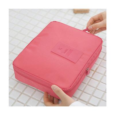 China Fashionable Outdoor Women Makeup Bag Women Toiletry Bag Waterproof Female Storage Cosmetic Organizer Make Up Cases for sale