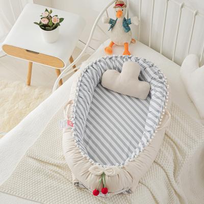 China Cartoon Stars Moving Round Sheets Bedding Crib Crib Set Baby Crib for sale