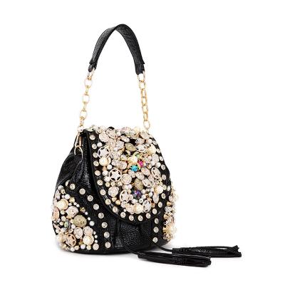 China Fashion Diamond Glitter Fashion PEARL Bucket Bag Women's Beaded Shoulder Handbags Multifunctional Luxury PU Leather Backpack Handbags For Women for sale