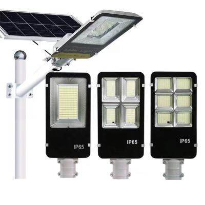 China ROAD IP67 waterproof LED street light 100w 200w 300w led solar street light outdoor slot solar street light with built-in battery for sale