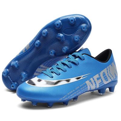 China Hot Selling Rubber Men Professional Soccer Shoes Boots Fashion Football Shoes Soccer Cleats With High Quality for sale