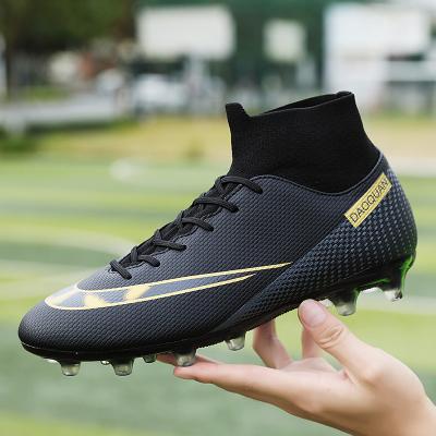 China Durable OEM/ODM Microfiber Leather Professional Mens High Heel Football Soccer Outdoor Boots For Teenagers for sale