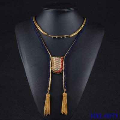 China Fashion Gold Long Tassel Pendant Chain Elegant Statement Necklace Party Jewelry for sale