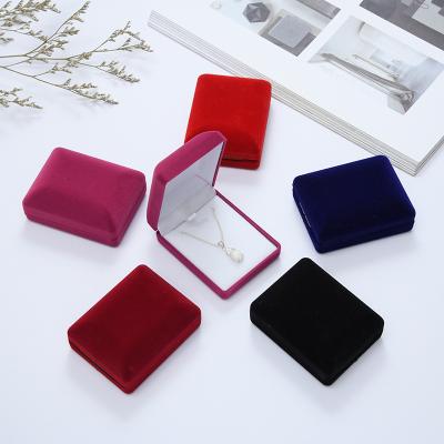 China Wholesale High End Velvet Stain Velvet Pendant Jewelery Box Flouncing Flannel Earrings Brooch Box Jewelery Packaging Jewelry Box for sale