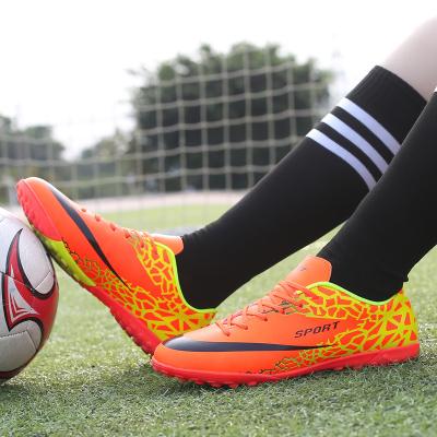 China PVC Soccer Shoes Broken Nails Long Nails Boys And Girls Competition Training Shoes School Children Kicking Soccer Shoes for sale