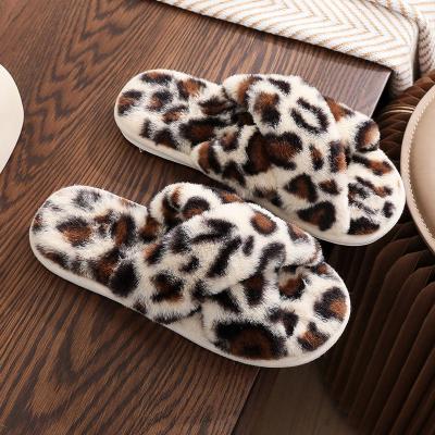 China Fashion Trend Amazon Hot Sale Plush Cross Slippers Fashion Fuzzy Slippers Casual Slides Slippers for sale