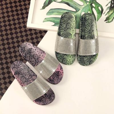 China New Rhinestone Fashion Trend Snake Pattern Women's Slippers Summer Outdoor Fashion Flat Slippers For Women for sale