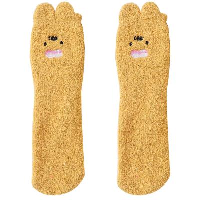 China 2021 hot selling QUICK DRY socks manufacturer, custom cartoon floor socks, coral fleece winter fuzzy socks for sale