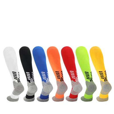 China Antibacterial Winter Men's Distributed Soccer Socks High Top Sports Anti-Slip Terry Socks for sale