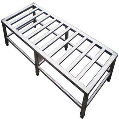 China Suitable for outdoor goods using custom 201 304 stainless steel dining table food disposal storage racks for sale