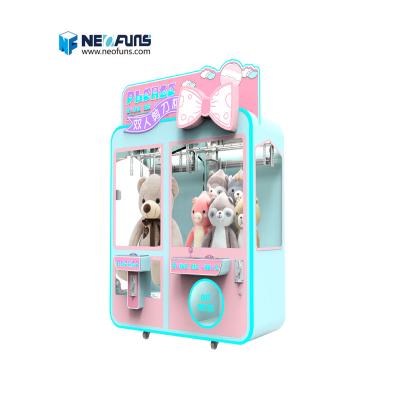 China Metal+acrylic+plastic indoor entertainment arcade crane games machine best selling sound with double cut ur price for sale