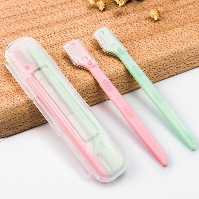 China Fashional Mini Portable Plastic Box Ultra Small Eyebrow Trimmer 2 Pieces Lace Green Eyebrow Razor Trimmer Shaver Set Kit for sale