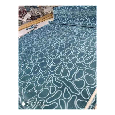 China Soft And Wall To Wall To Wall To Wall Child Friendly Embossed Design Carpet Cover Comfortable Hide Customized Carpet Shaggy Fluffy Carpets Absorbent for sale